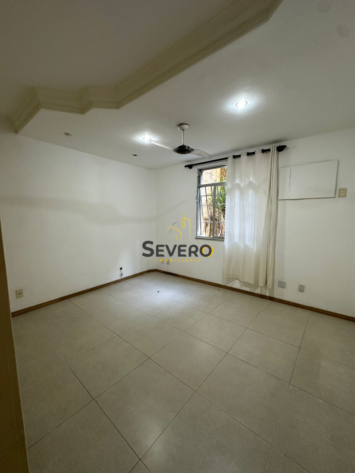 Apartamento à venda com 3 quartos, 110m² - Foto 4