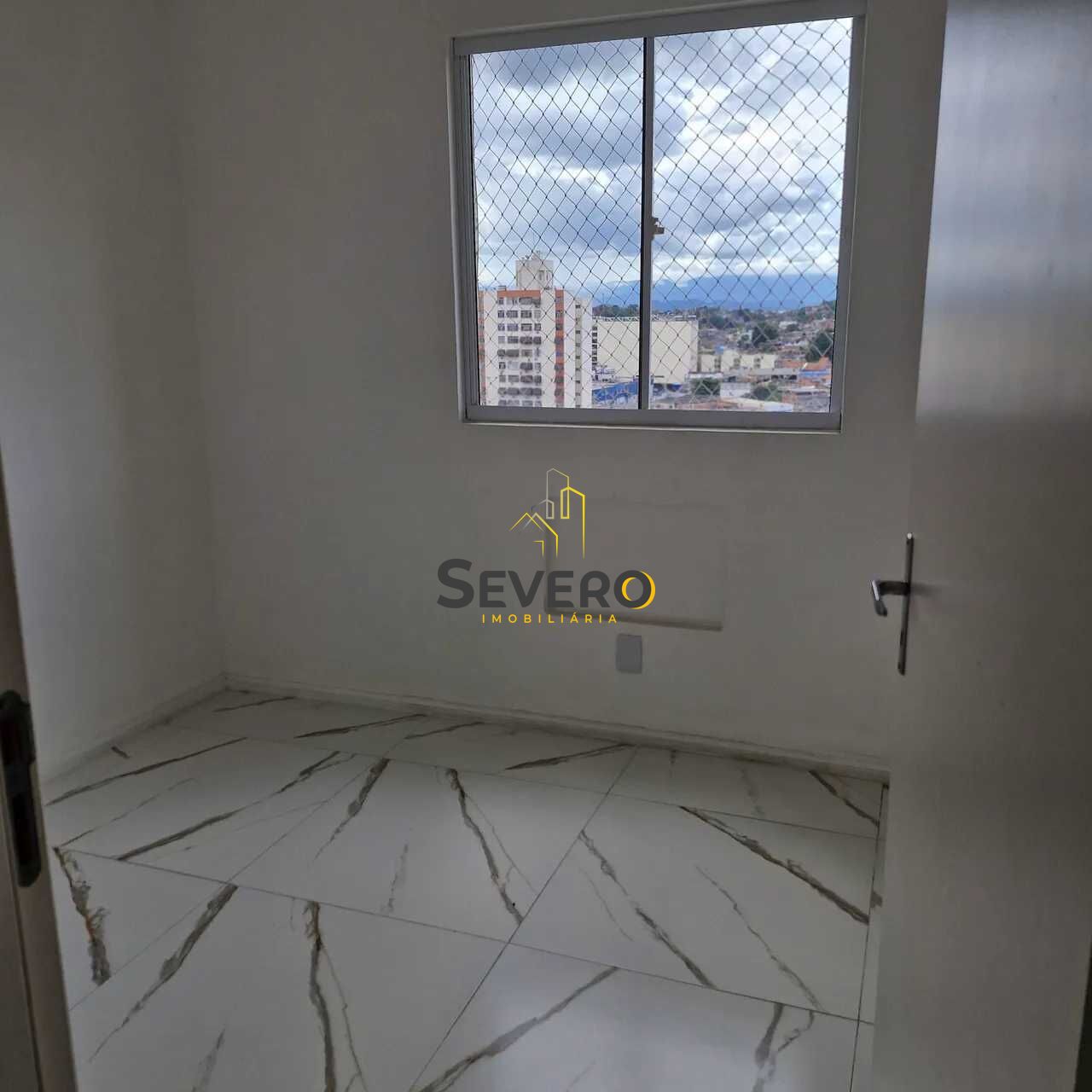 Apartamento à venda com 2 quartos, 60m² - Foto 4