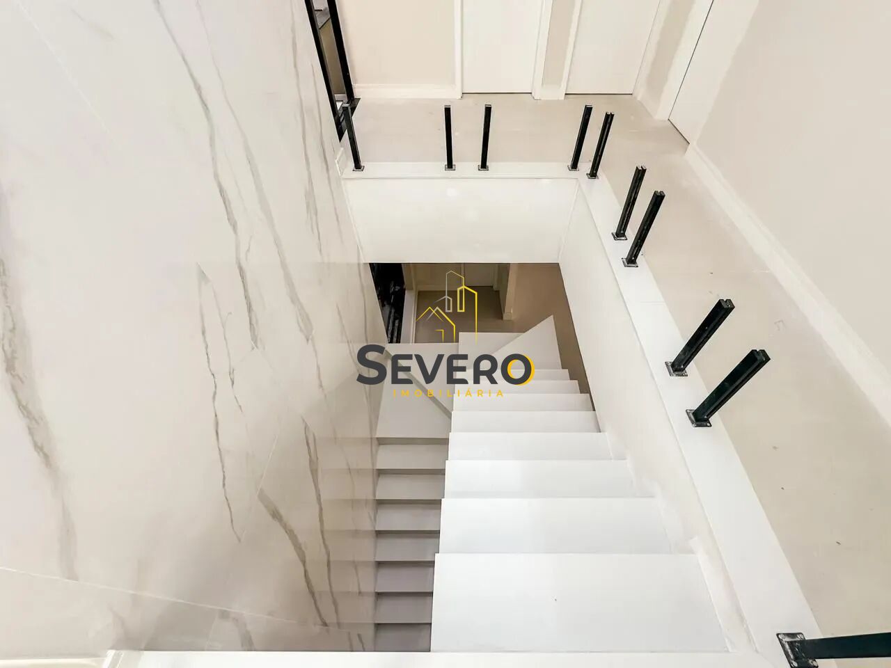 Casa de Condomínio à venda com 4 quartos, 483m² - Foto 10