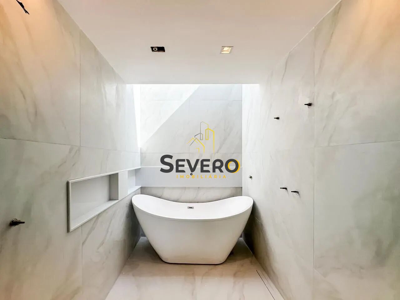 Casa de Condomínio à venda com 4 quartos, 483m² - Foto 15