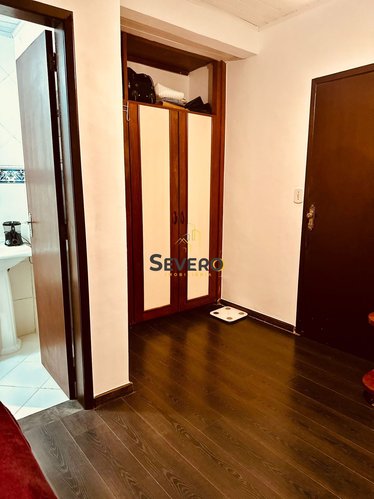 Casa à venda com 4 quartos, 230m² - Foto 11