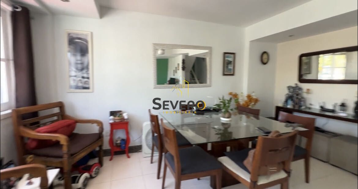 Casa de Condomínio à venda com 6 quartos, 201m² - Foto 4