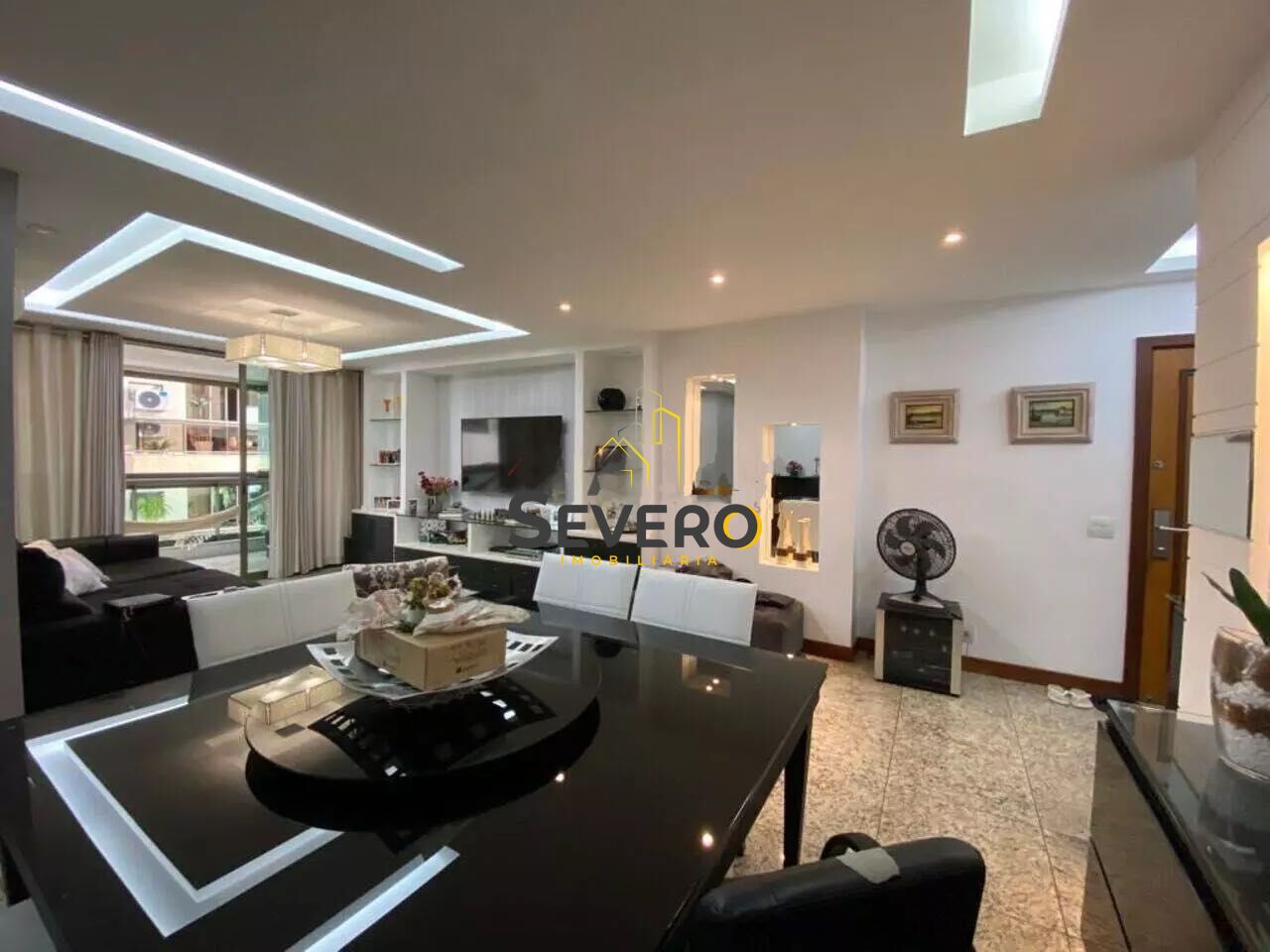 Apartamento à venda com 4 quartos, 186m² - Foto 3