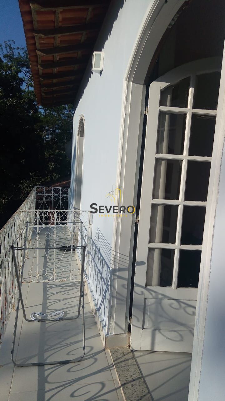 Casa à venda com 4 quartos, 300m² - Foto 15
