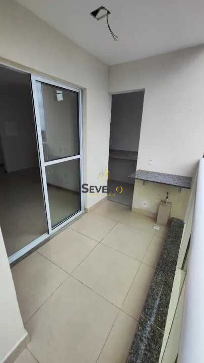 Apartamento à venda com 2 quartos, 68m² - Foto 3