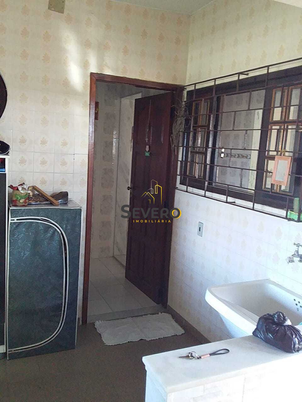 Casa à venda com 3 quartos, 360m² - Foto 13