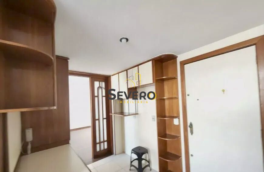 Apartamento à venda com 2 quartos, 75m² - Foto 10