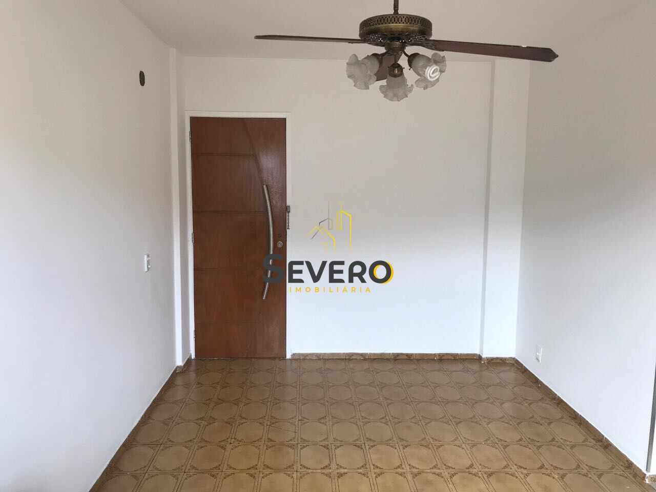 Apartamento à venda com 2 quartos, 62m² - Foto 1