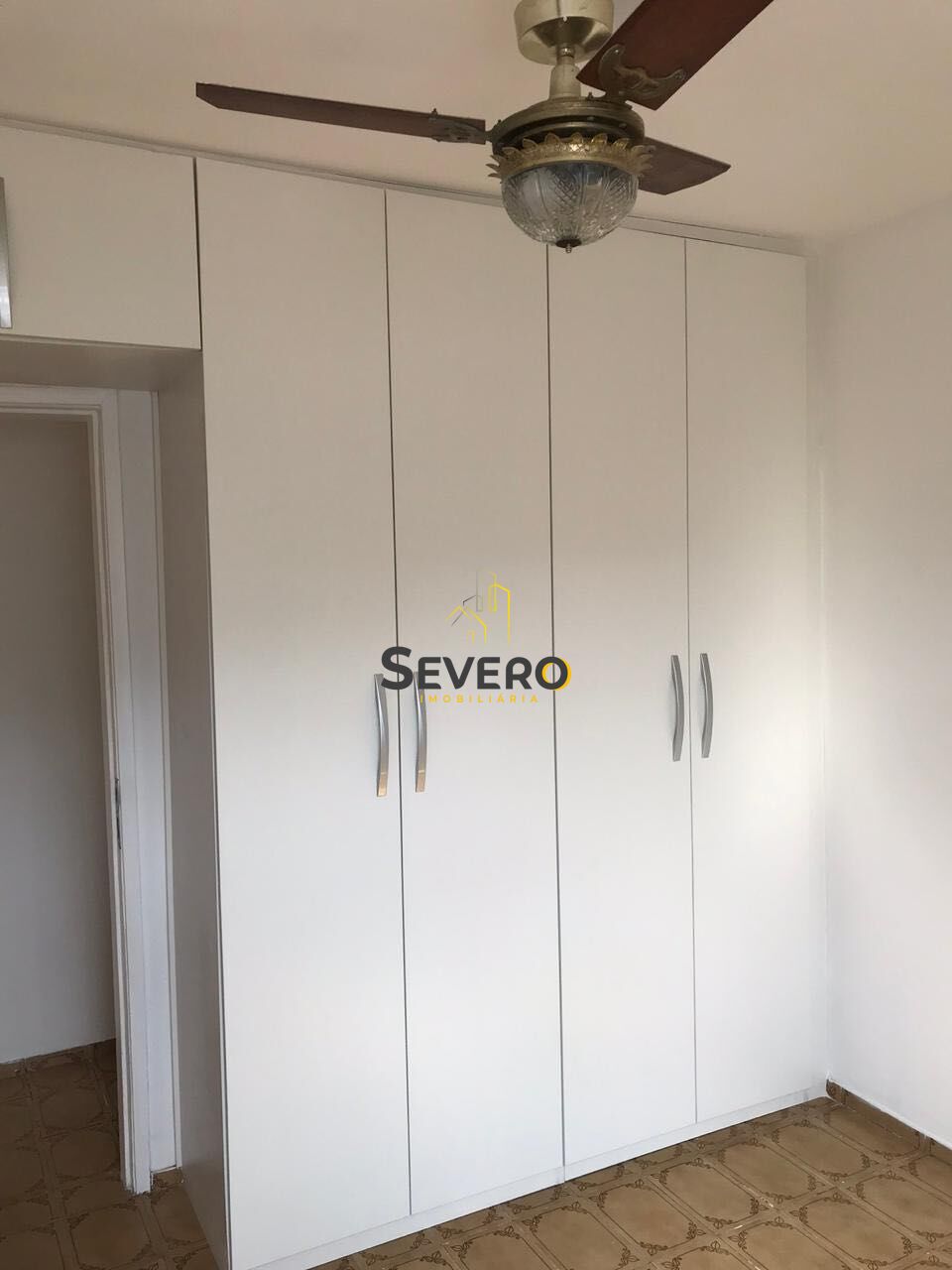 Apartamento à venda com 2 quartos, 62m² - Foto 3