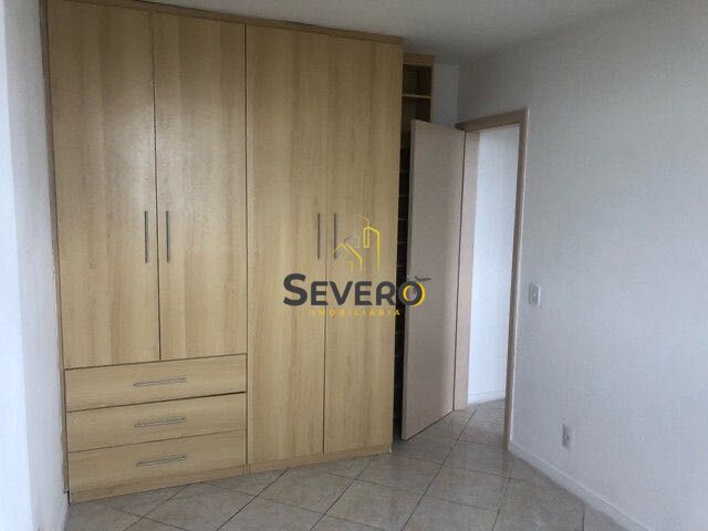 Apartamento à venda com 2 quartos, 75m² - Foto 8