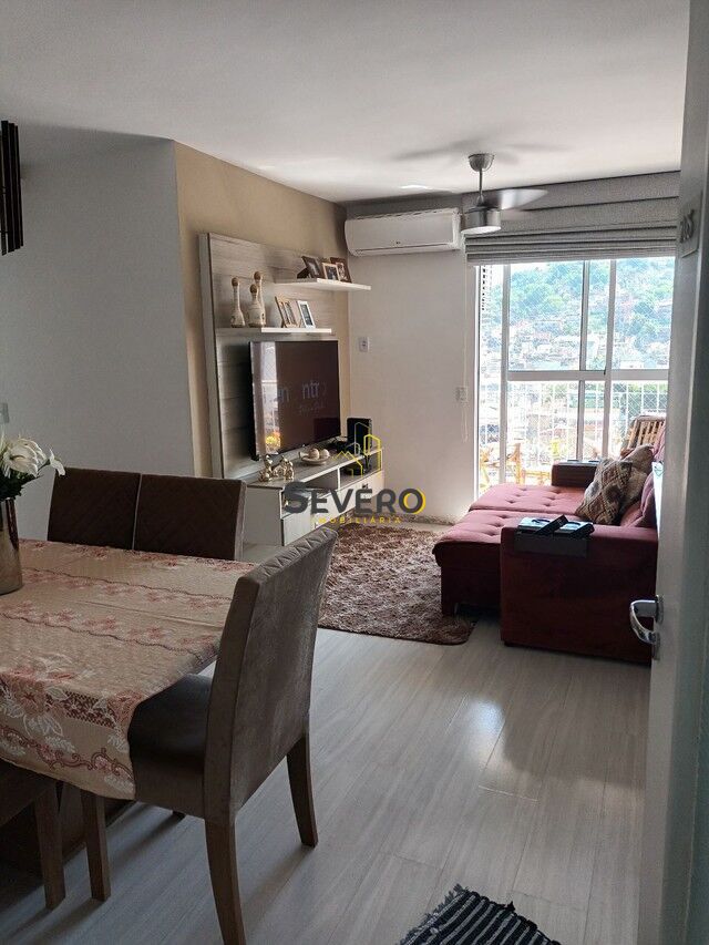 Apartamento à venda com 2 quartos, 70m² - Foto 1