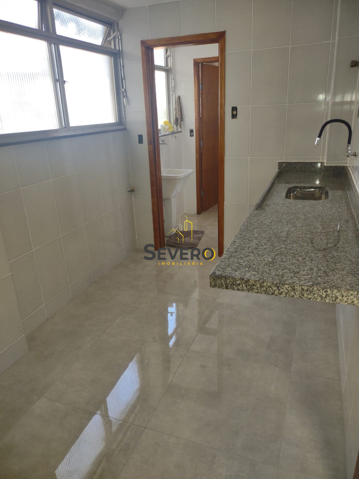 Apartamento à venda com 2 quartos, 100m² - Foto 11