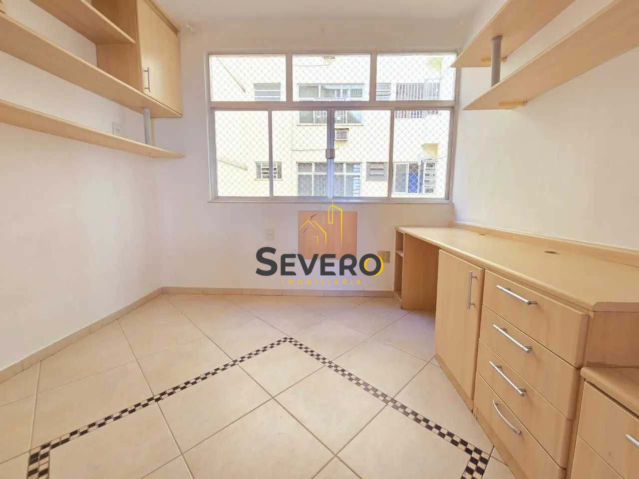 Apartamento à venda com 3 quartos, 130m² - Foto 9