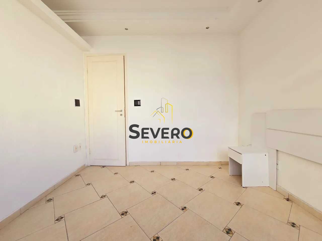 Apartamento à venda com 3 quartos, 130m² - Foto 12