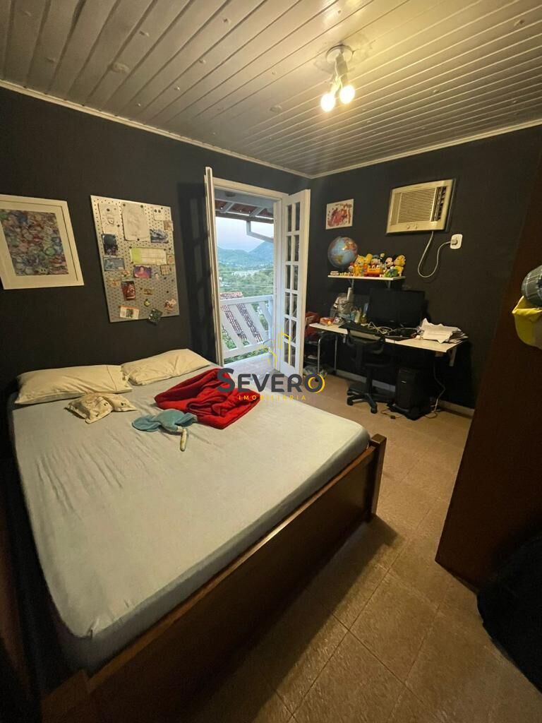 Casa de Condomínio à venda com 6 quartos, 280m² - Foto 11