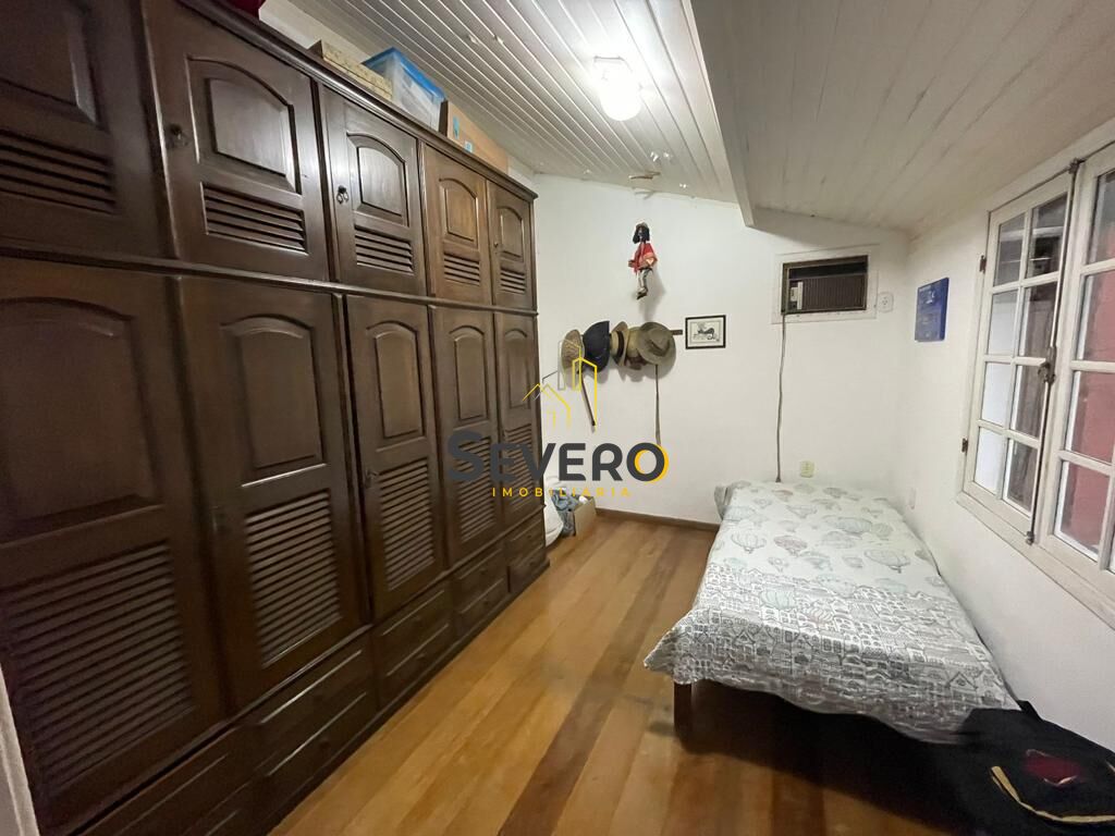 Casa de Condomínio à venda com 6 quartos, 280m² - Foto 12