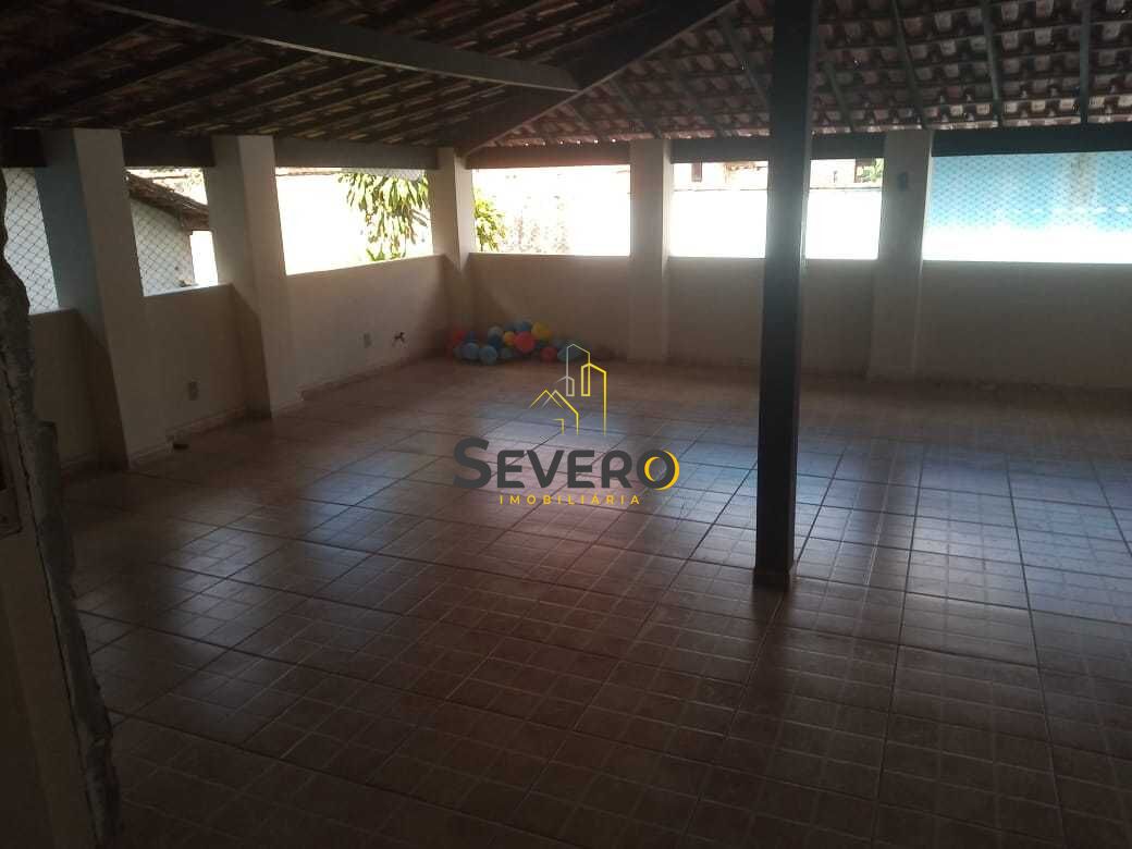 Casa à venda com 4 quartos, 300m² - Foto 26