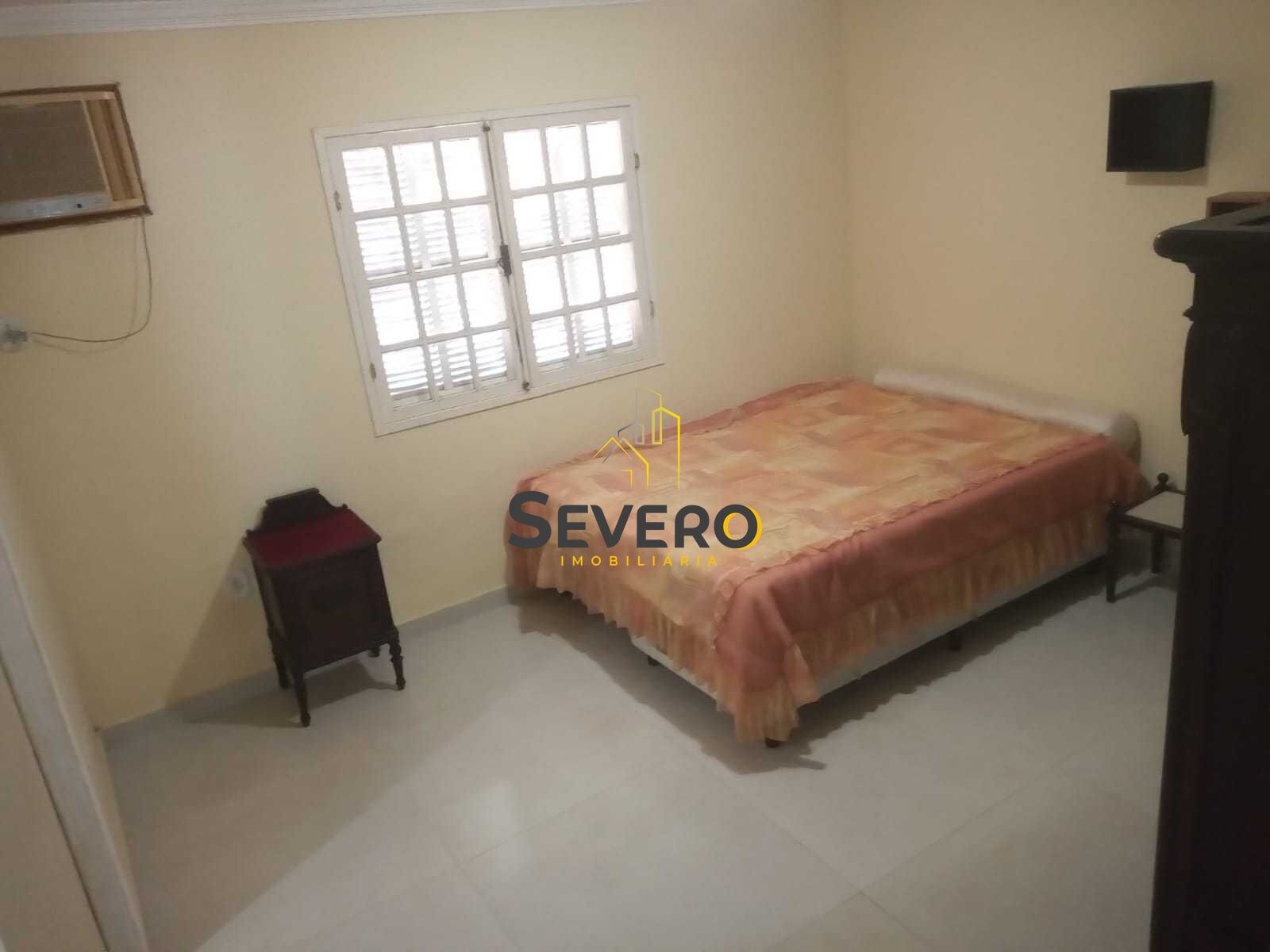 Casa à venda com 4 quartos, 300m² - Foto 17