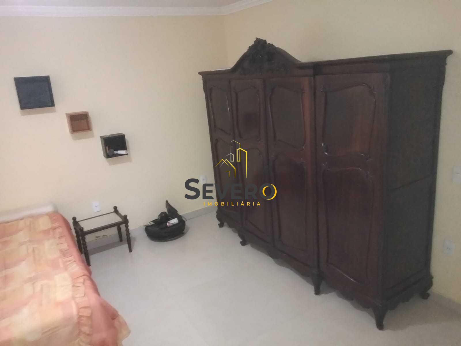 Casa à venda com 4 quartos, 300m² - Foto 9