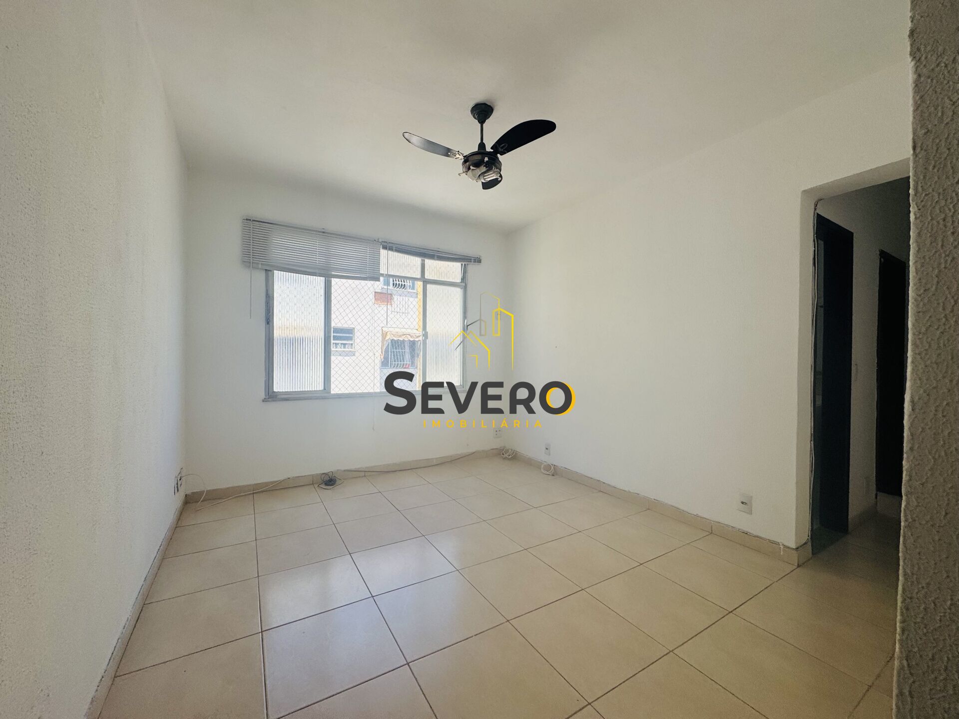 Apartamento à venda com 2 quartos, 44m² - Foto 2