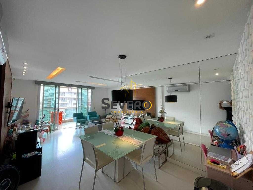 Apartamento à venda com 3 quartos, 130m² - Foto 2