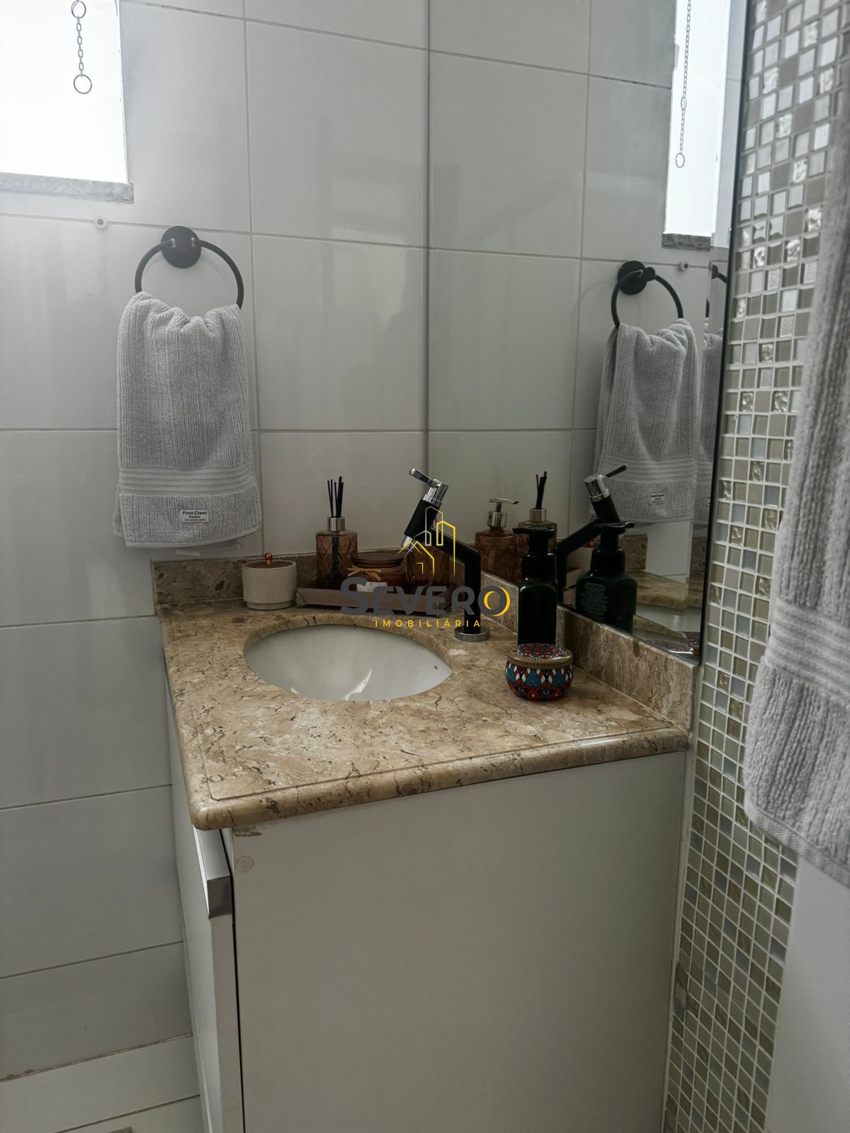 Casa à venda com 3 quartos, 209m² - Foto 18