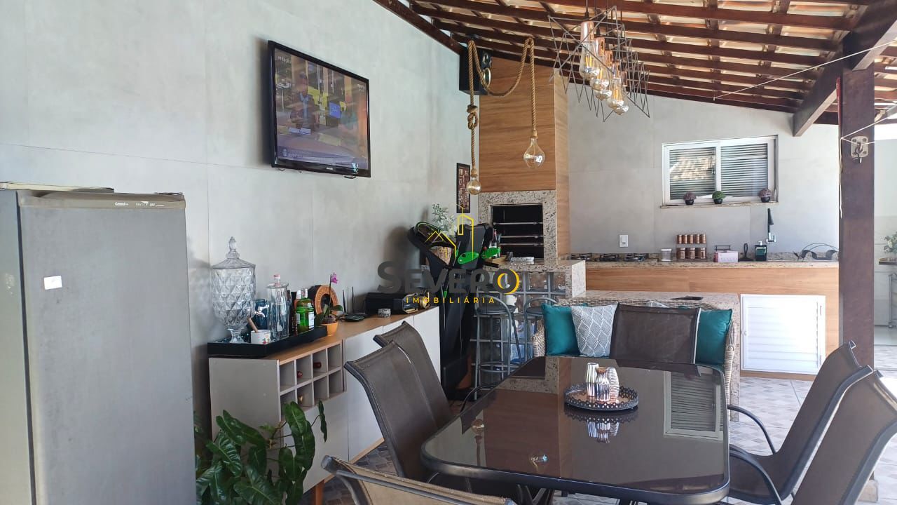 Casa à venda com 3 quartos, 209m² - Foto 19