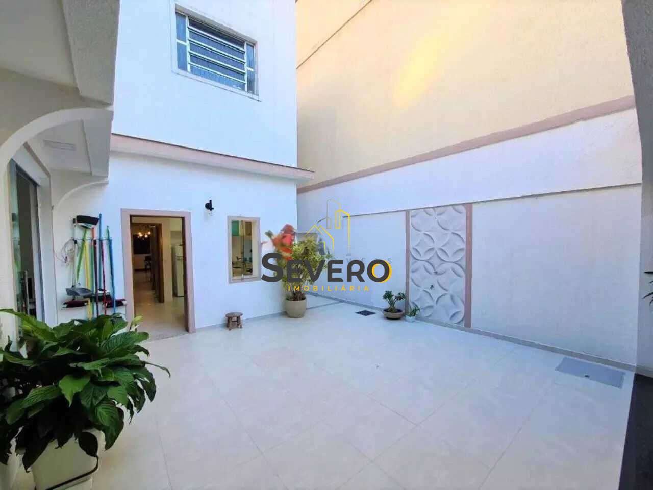 Casa à venda com 3 quartos, 170m² - Foto 10