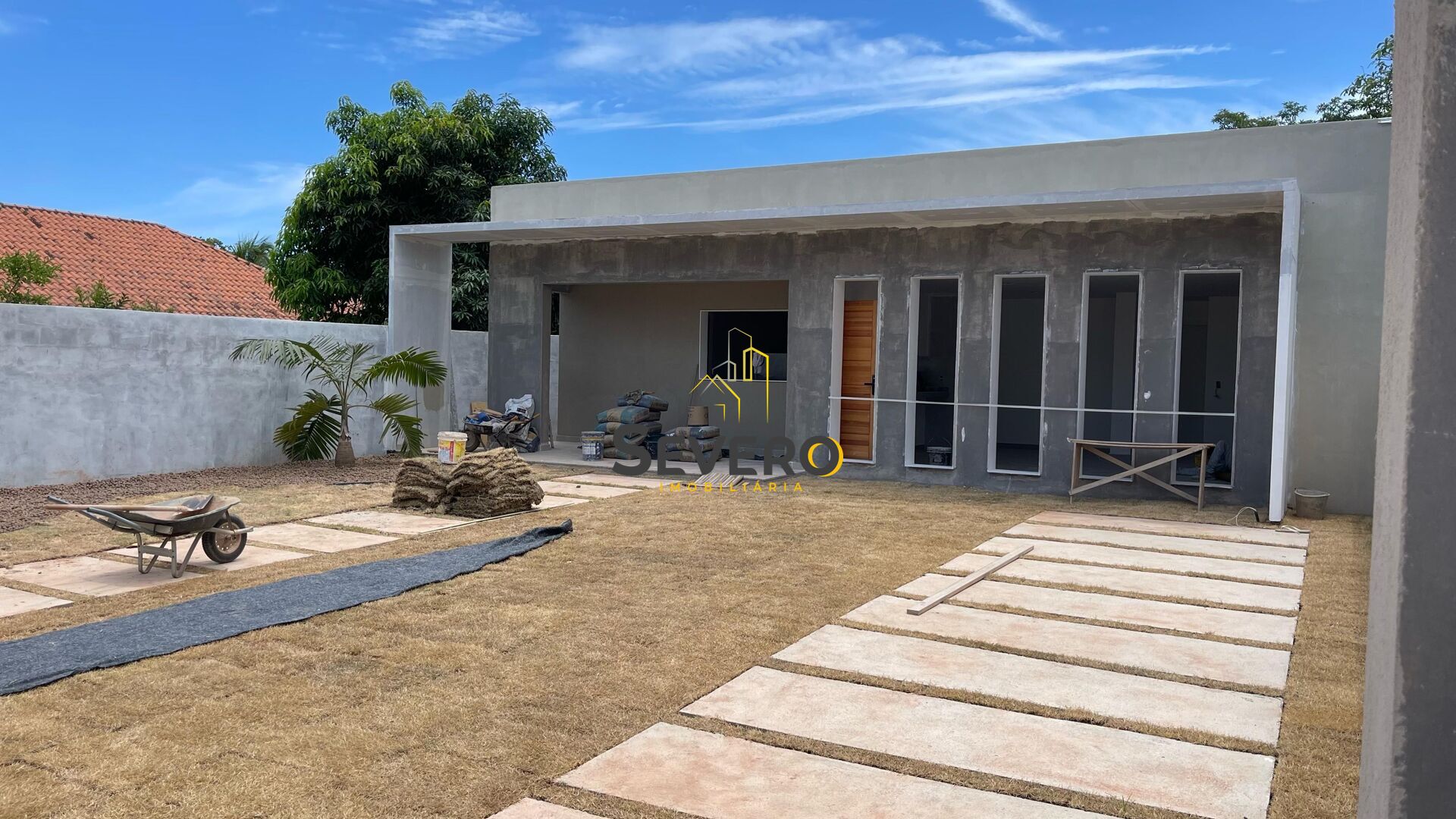 Casa à venda com 3 quartos, 150m² - Foto 1