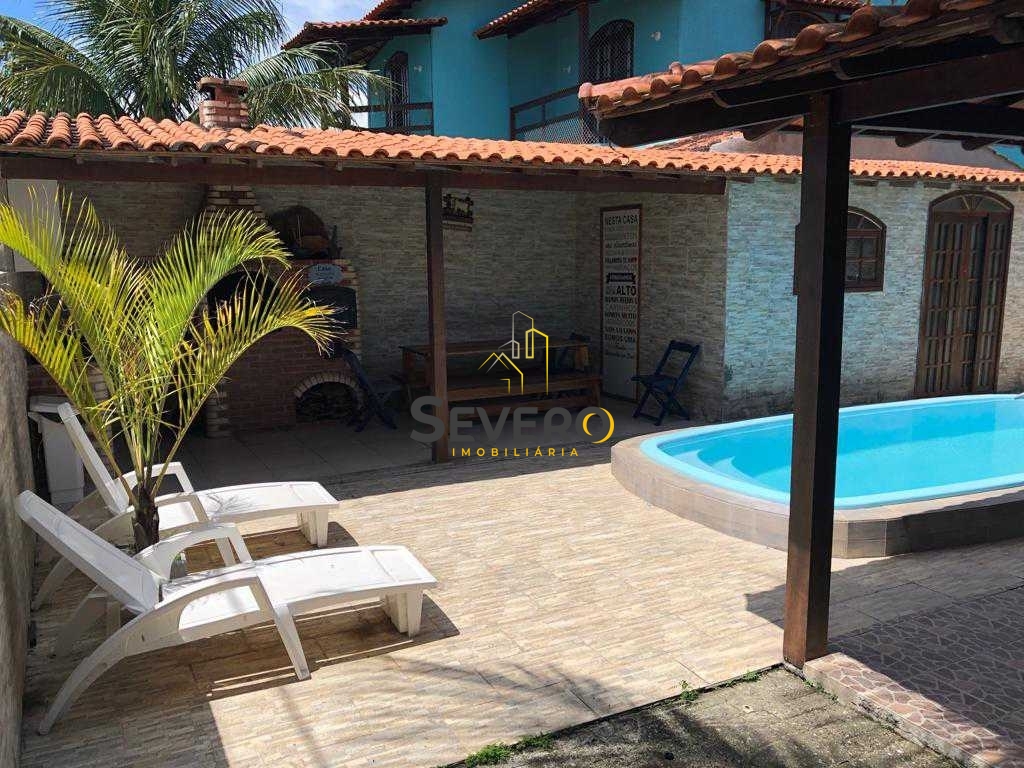 Casa de Condomínio à venda com 2 quartos, 220m² - Foto 1