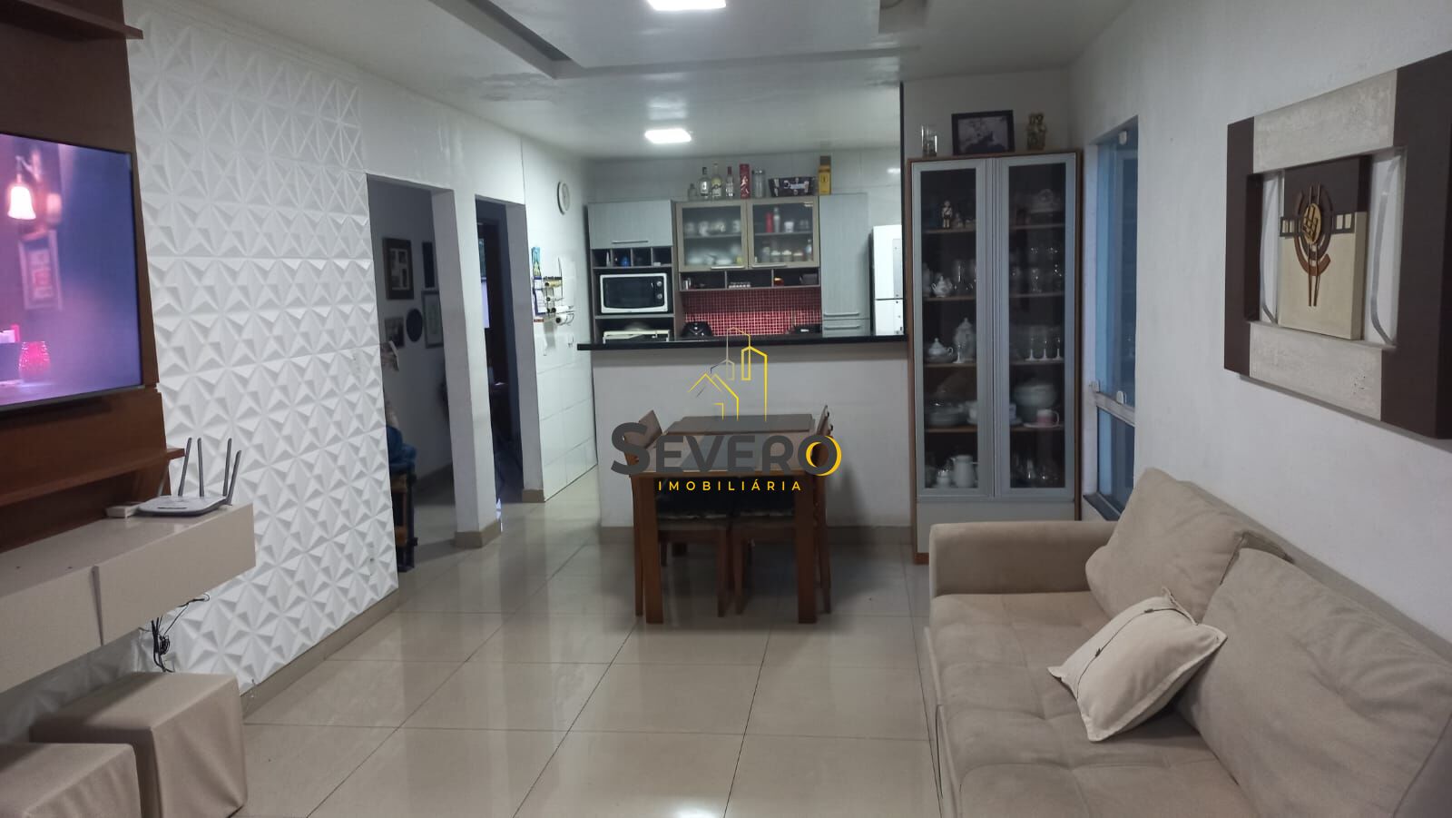 Casa de Condomínio à venda com 4 quartos, 213m² - Foto 3