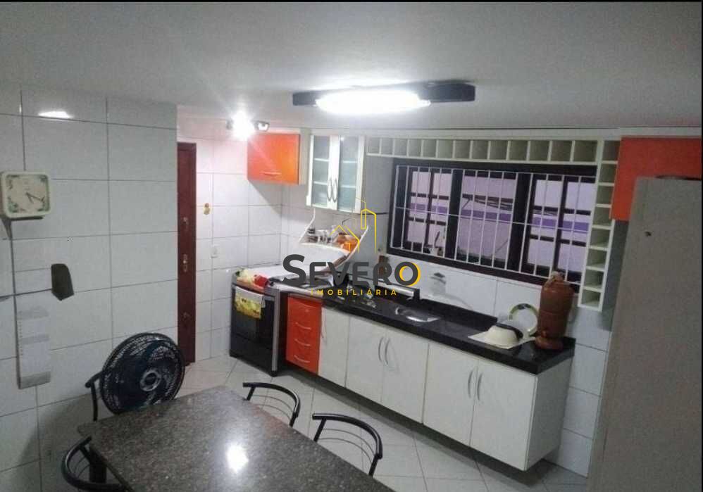 Casa à venda com 4 quartos, 138m² - Foto 7