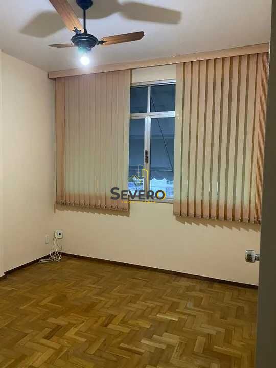 Apartamento à venda com 3 quartos, 90m² - Foto 1