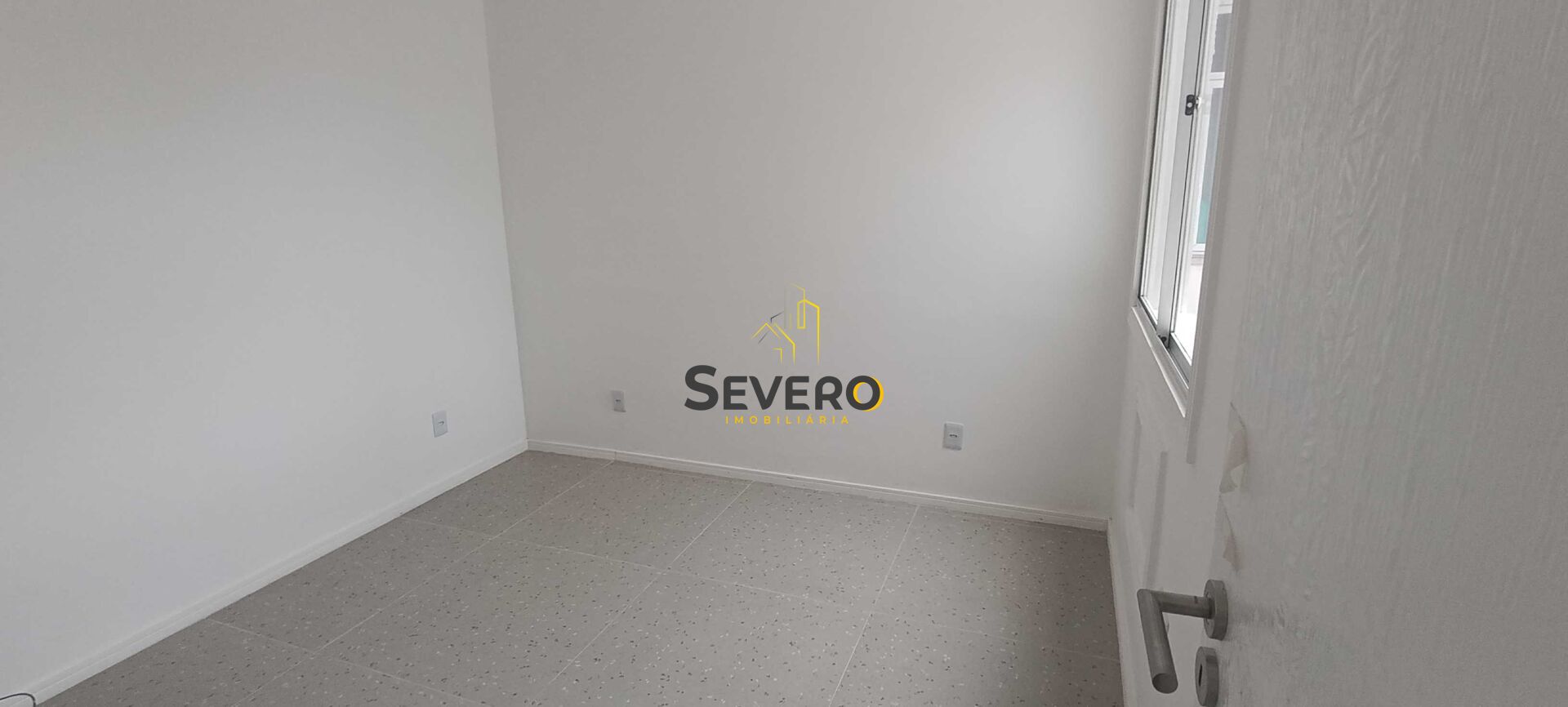 Casa à venda com 2 quartos, 65m² - Foto 9