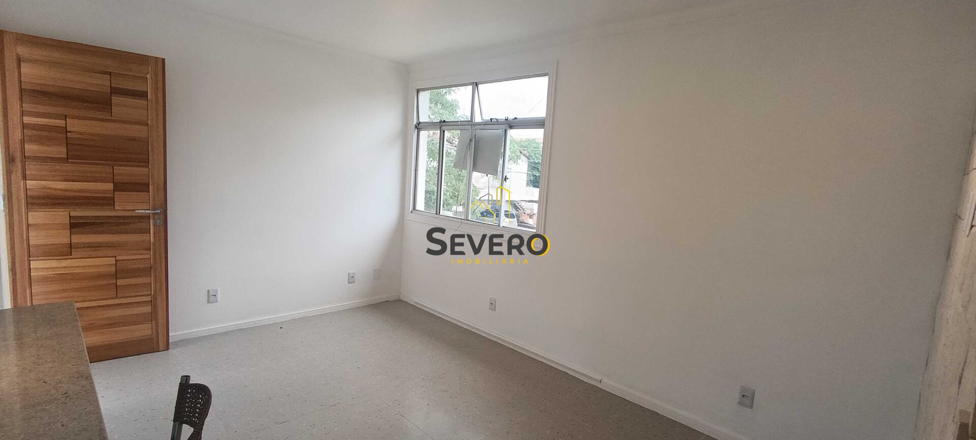 Casa à venda com 2 quartos, 65m² - Foto 4