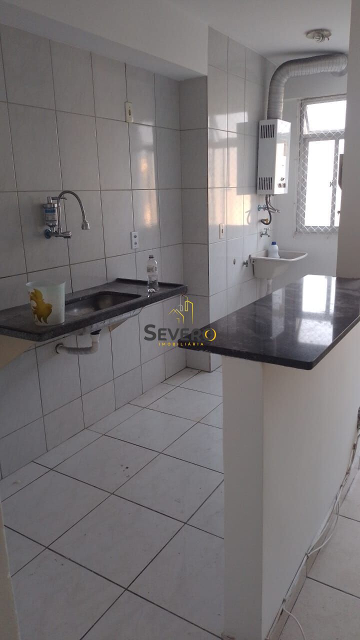 Apartamento à venda com 3 quartos, 74m² - Foto 4