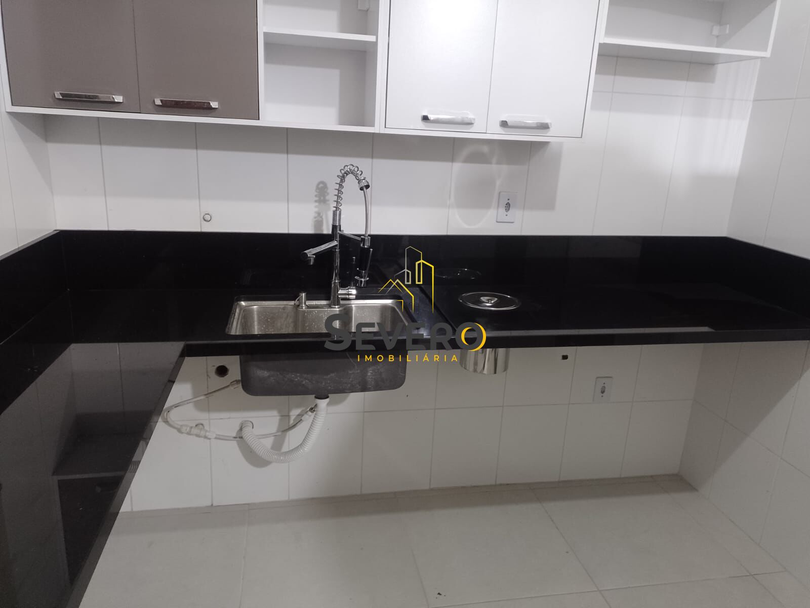 Casa à venda com 2 quartos, 76m² - Foto 4