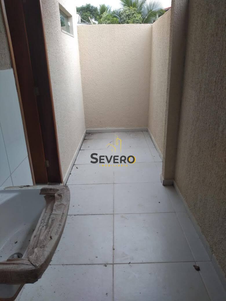 Casa à venda com 2 quartos, 76m² - Foto 9