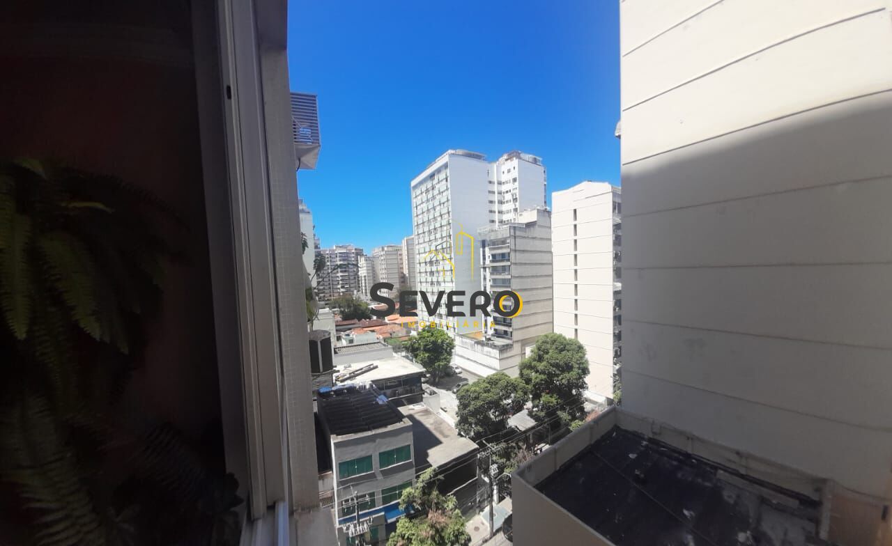 Apartamento à venda com 3 quartos, 100m² - Foto 2