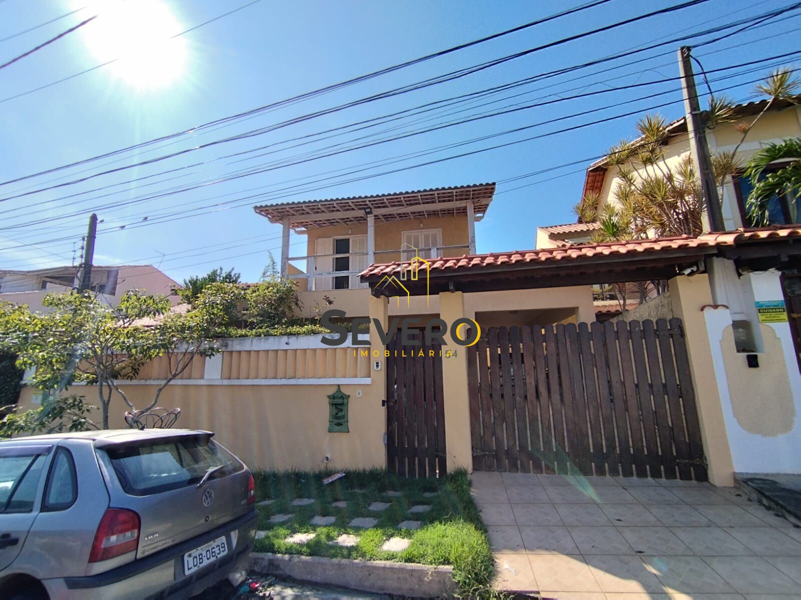 Casa à venda com 3 quartos, 360m² - Foto 2