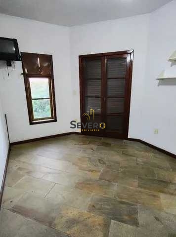 Casa à venda com 3 quartos, 200m² - Foto 8