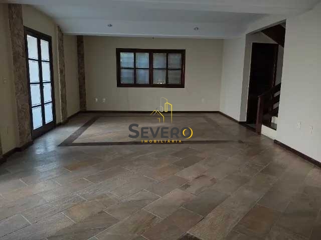 Casa à venda com 3 quartos, 200m² - Foto 10