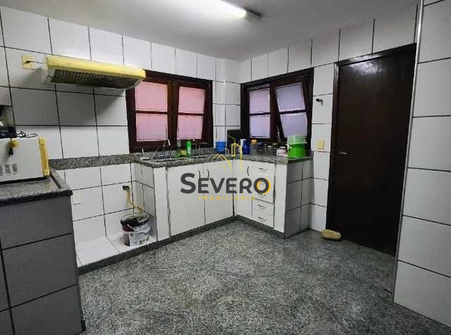 Casa à venda com 3 quartos, 200m² - Foto 7