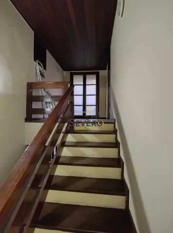 Casa à venda com 3 quartos, 200m² - Foto 18