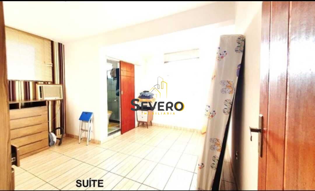 Casa à venda com 4 quartos, 240m² - Foto 9