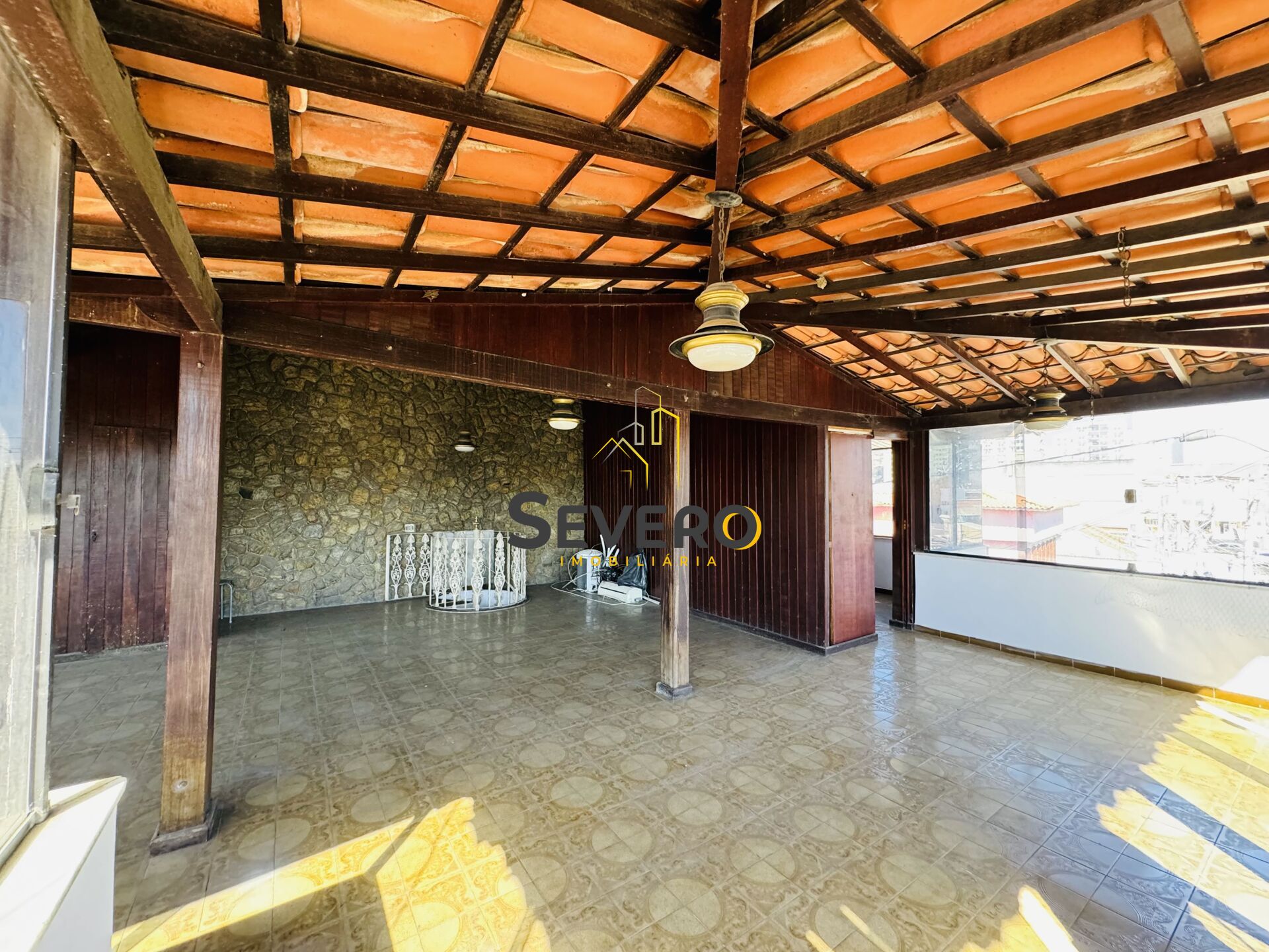 Casa à venda com 3 quartos, 250m² - Foto 27