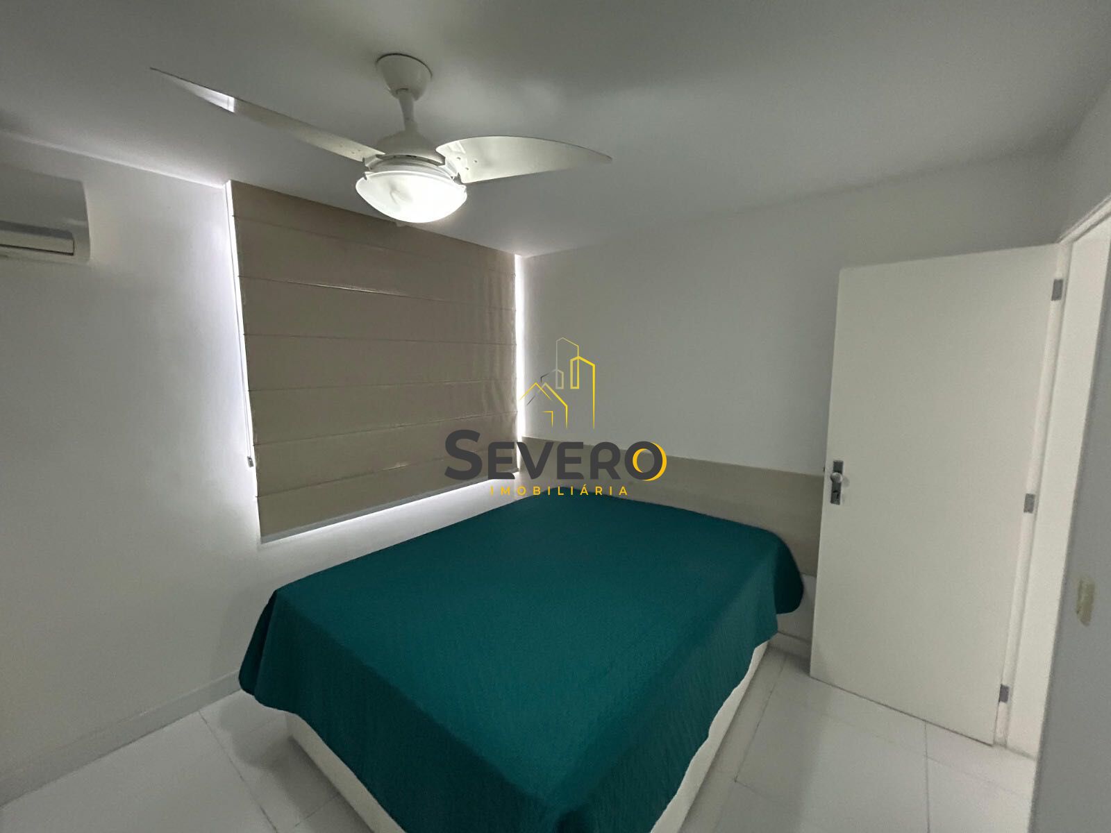 Apartamento à venda com 3 quartos, 160m² - Foto 11