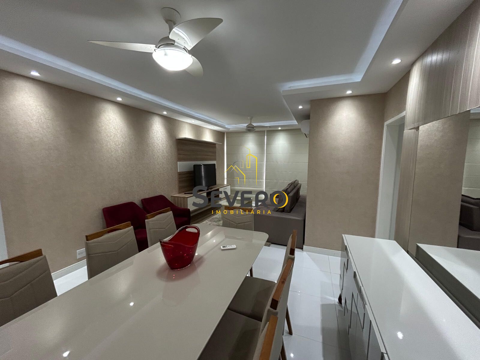 Apartamento à venda com 3 quartos, 160m² - Foto 4