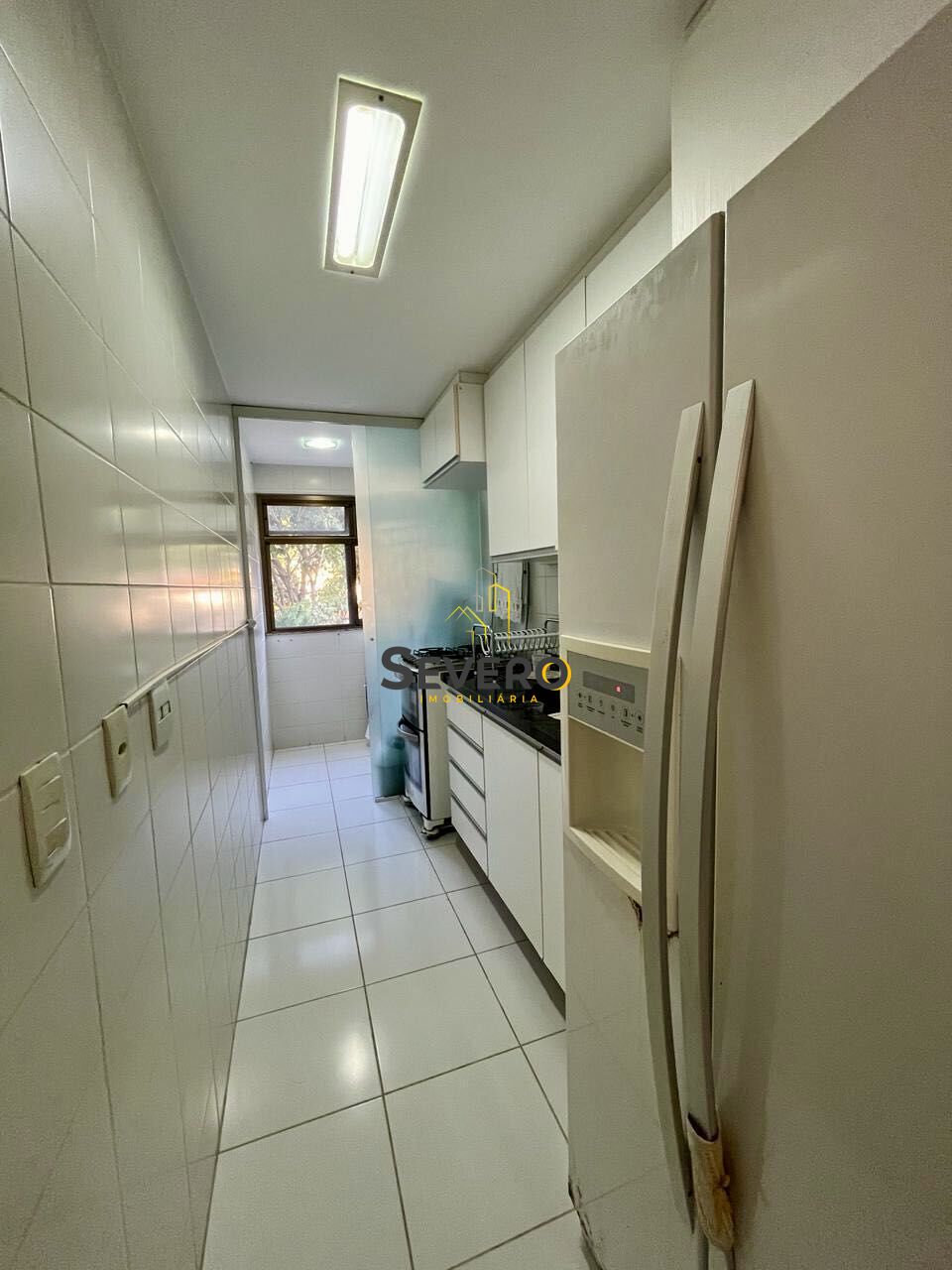 Apartamento à venda com 3 quartos, 77m² - Foto 3