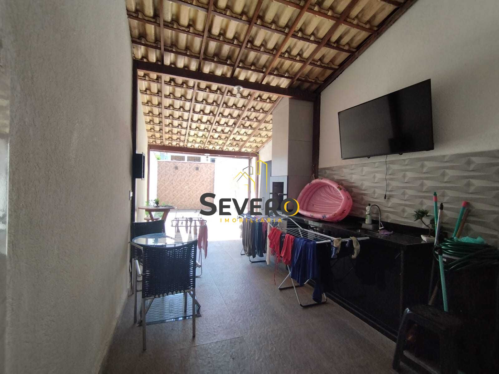 Casa à venda com 2 quartos, 180m² - Foto 4